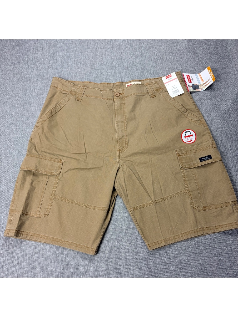 Wrangler Five Star Relaxed Fit Cargo Shorts Size 40 Khaki